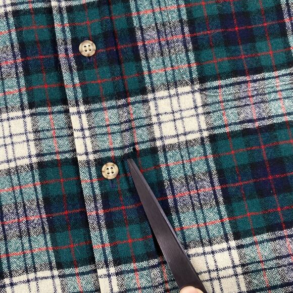 VINTAGE Pendleton Board Shirt Mens Medium Green Plaid Blackwatch Wool USA Made - Picture 10 of 11
